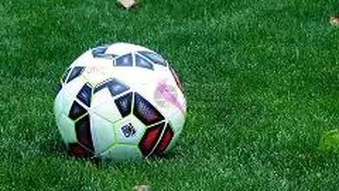 张琳芃红牌争议：里皮换人决策引热议